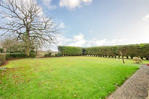 Photo 25- click for photo gallery